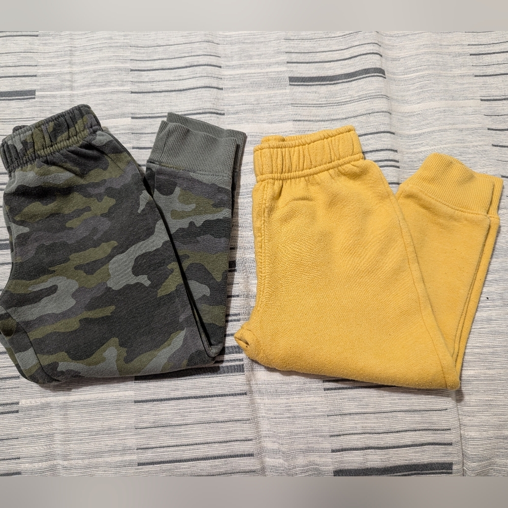 Cat and Jack boys sweat pants.